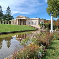 Schloss Charlottenhof parkseitig